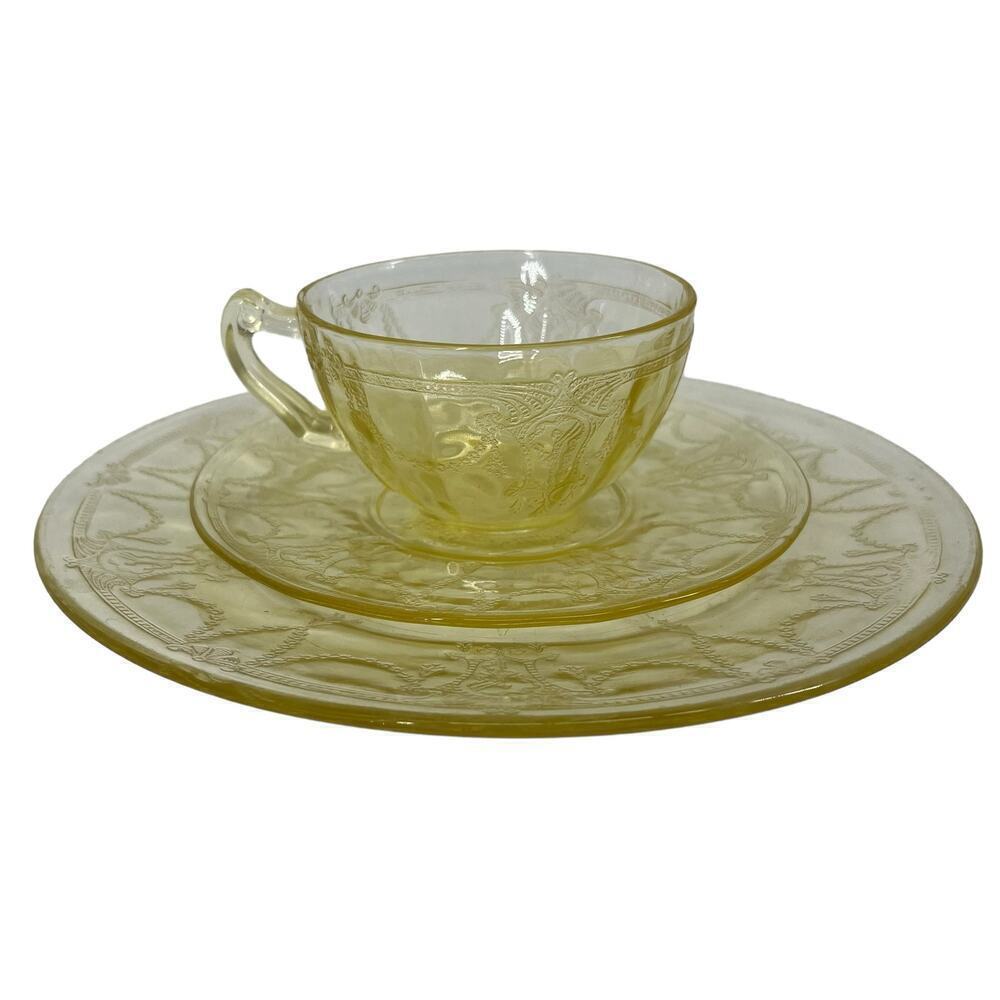 VTG Anchor Hocking Cameo‎ Ballerina Depression Glass Plates Teacup Yellow